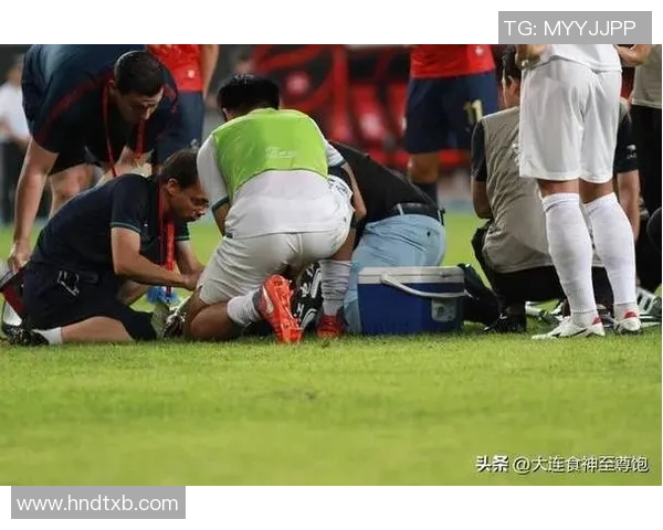 十大血腥足球明星揭示赛场背后的暴力与激情